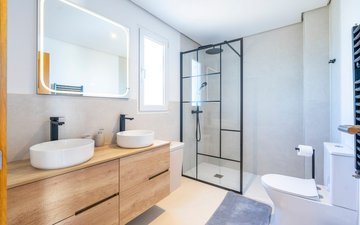Property slide 20