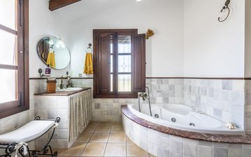 Property slide 24