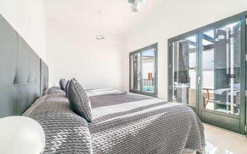 Property slide 22