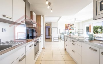 Property slide 14