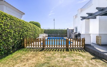 Property slide 20