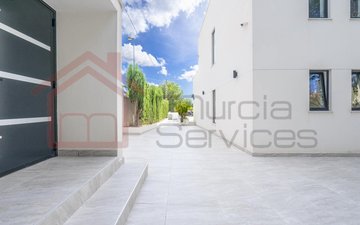 Property slide 44