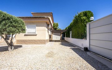 Property slide 22