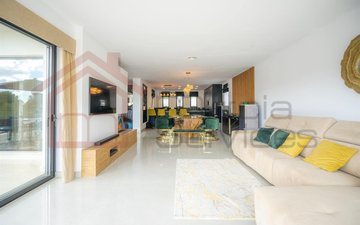 Property slide 21