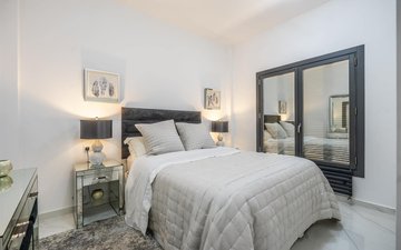 Property slide 22