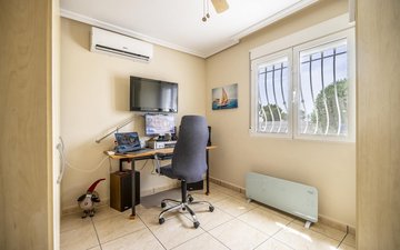 Property slide 10