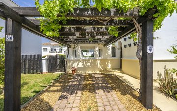 Property slide 25
