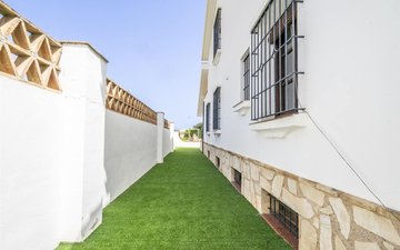 Property slide 19