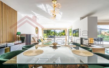 Property slide 14