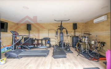 Property slide 46