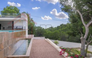 Property slide 36