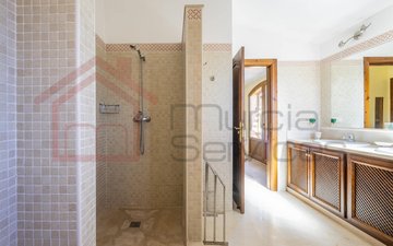 Property slide 16