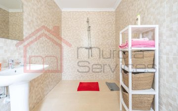 Property slide 35
