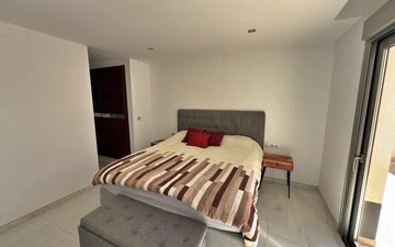 Property slide 22