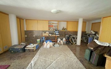 Property slide 25