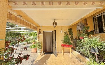 Property slide 12