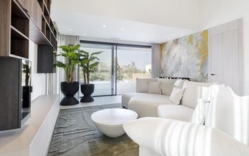 Property slide 10