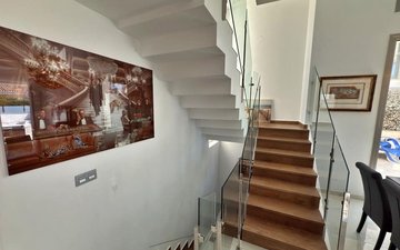 Property slide 20