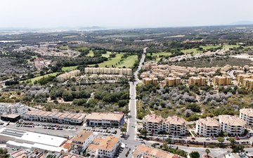 Property slide 32