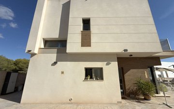 Property slide 29
