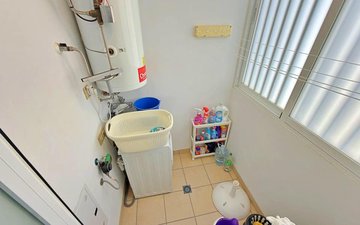 Property slide 22