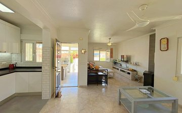 Property slide 19