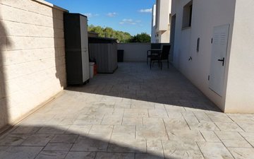 Property slide 7