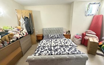 Property slide 19