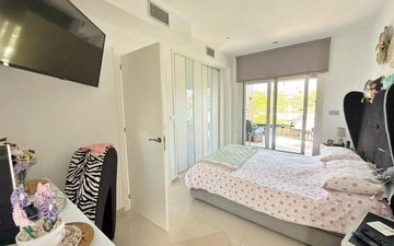 Property slide 30