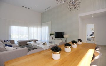 Property slide 16