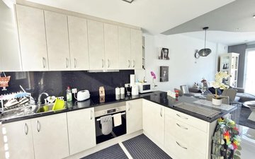 Property slide 16