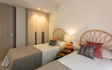 Property slide 18