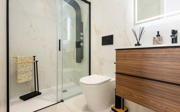 Property slide 18