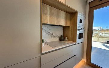 Property slide 21
