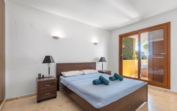 Property slide 20