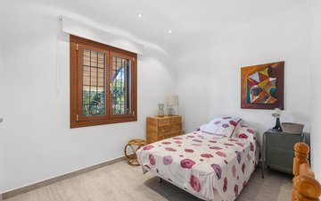 Property slide 26