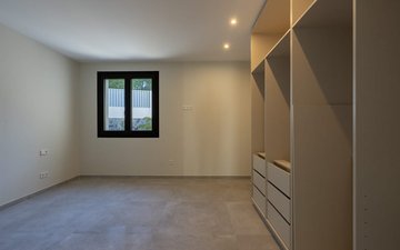 Property slide 22