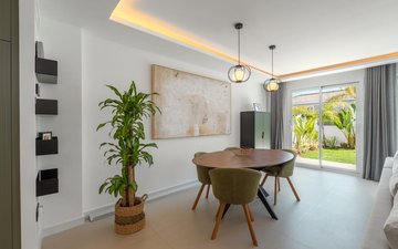 Property slide 10