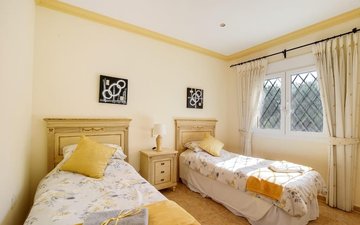 Property slide 14