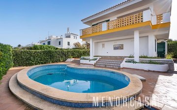 Property slide 18