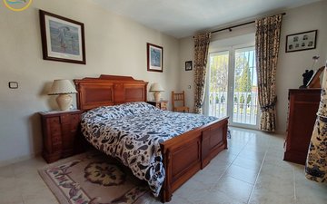 Property slide 10