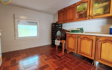 Property slide 15