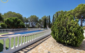 Property slide 22