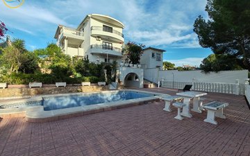 Property slide 23