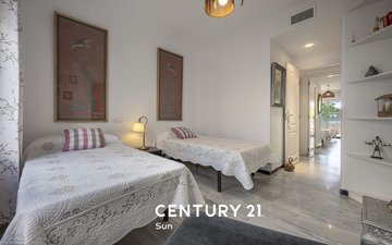 Property slide 22