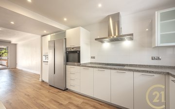 Property slide 17
