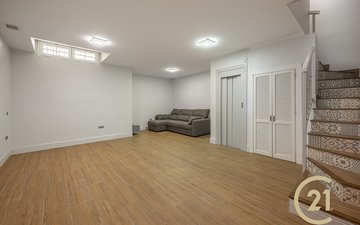 Property slide 24