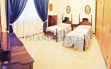 Property slide 14