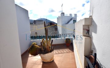 Property slide 25