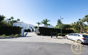 Property slide 16